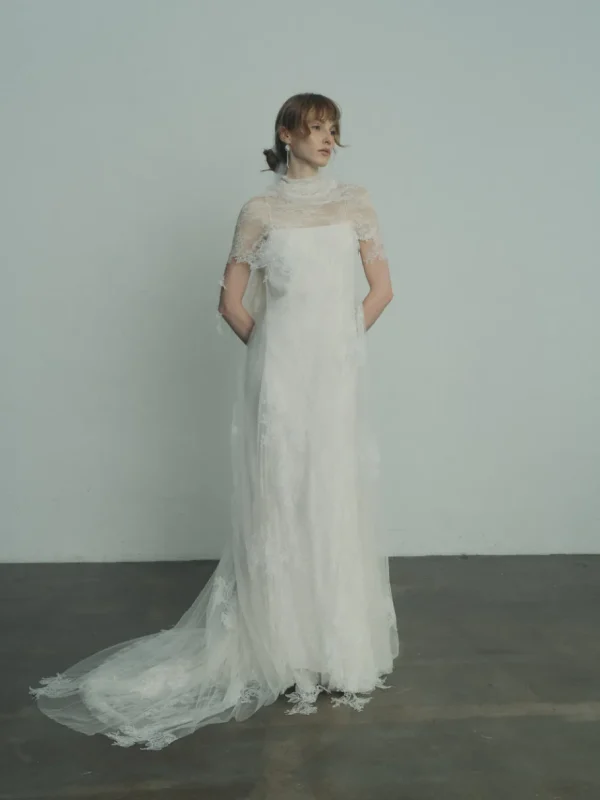 Viktoria Chan Short Sleeves | Astonia lace dream