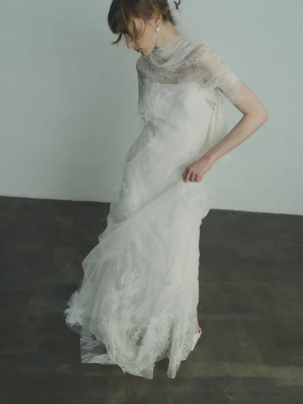 Viktoria Chan Short Sleeves | Astonia lace dream