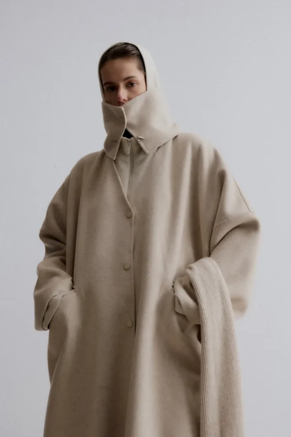 Viktoria Chan Outerwear | Aw24 | Atlas square coat