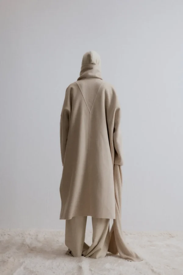 Viktoria Chan Outerwear | Aw24 | Atlas square coat