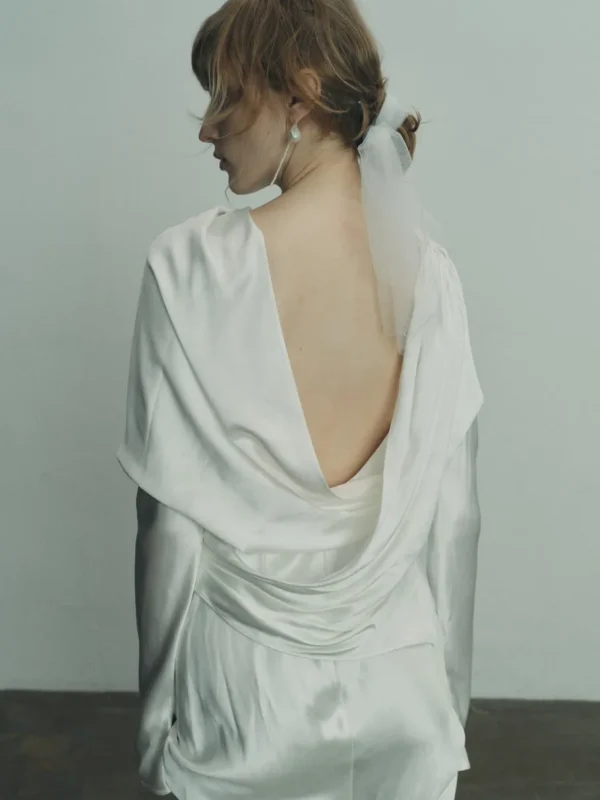 Viktoria Chan Long Sleeves | Dianelle wedding gown