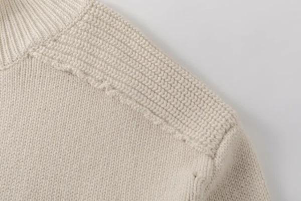 Viktoria Chan Knitwear | Aw24 | Eloa knit sweater