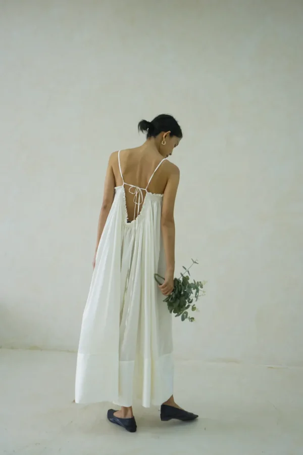 Viktoria Chan Short Sleeves | Harper night gown