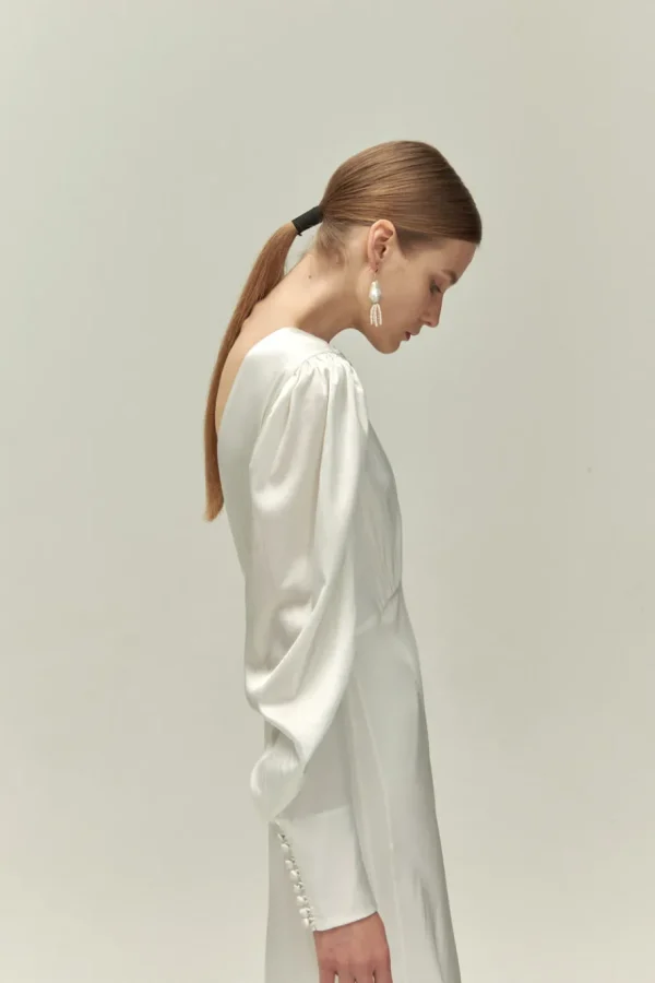 Viktoria Chan Long Sleeves | Leia wedding gown