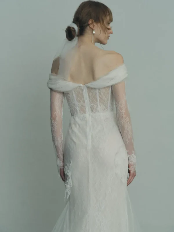 Viktoria Chan Long Sleeves | Odina lace gown