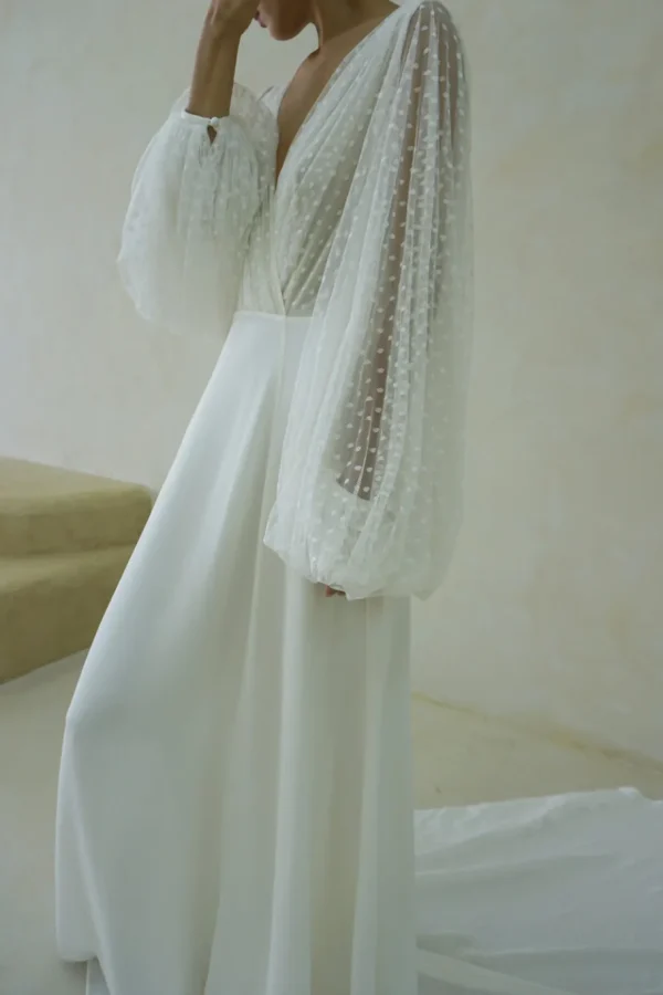Viktoria Chan Long Sleeves | Sophia wedding gown