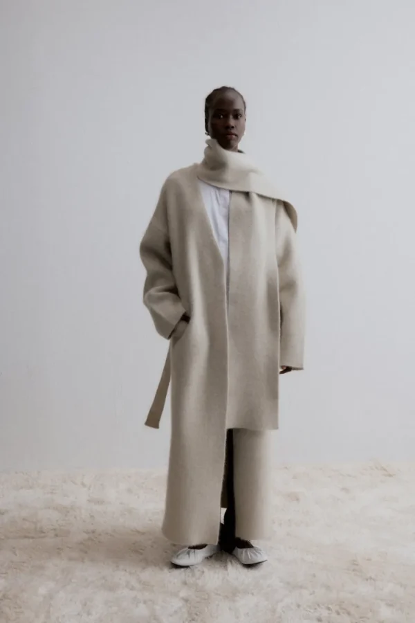 Viktoria Chan Outerwear | Aw24 | Venus knit coat